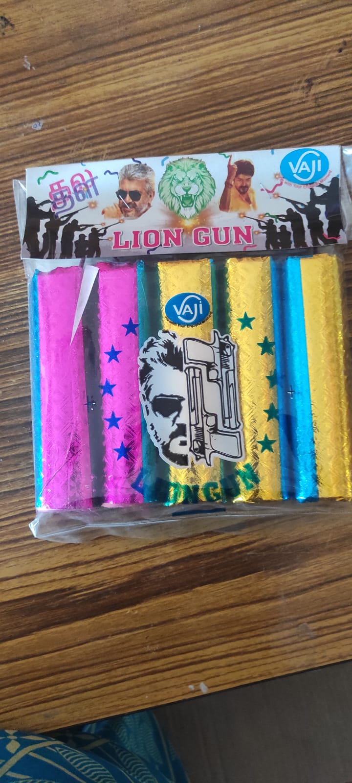 Lion DLX